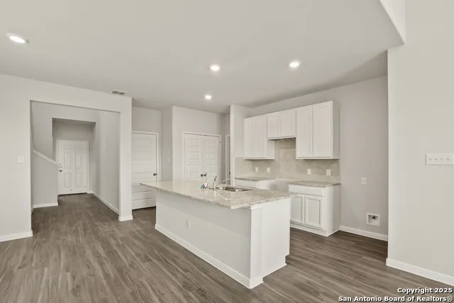 13628 Helton Pass St Hedwig, TX 78152