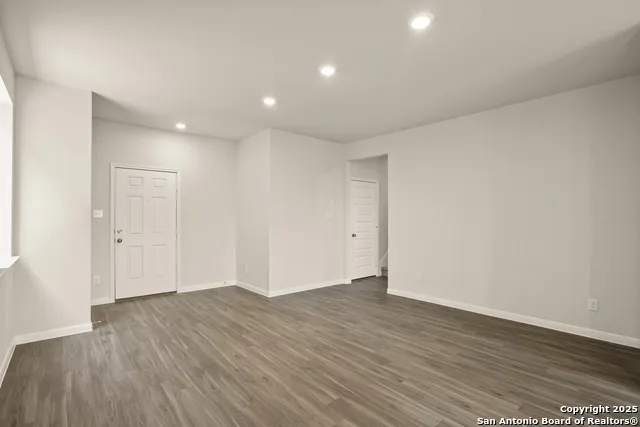 13624 Helton Pass St Hedwig, TX 78152