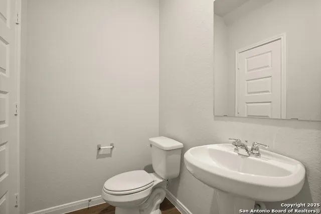 13624 Helton Pass St Hedwig, TX 78152