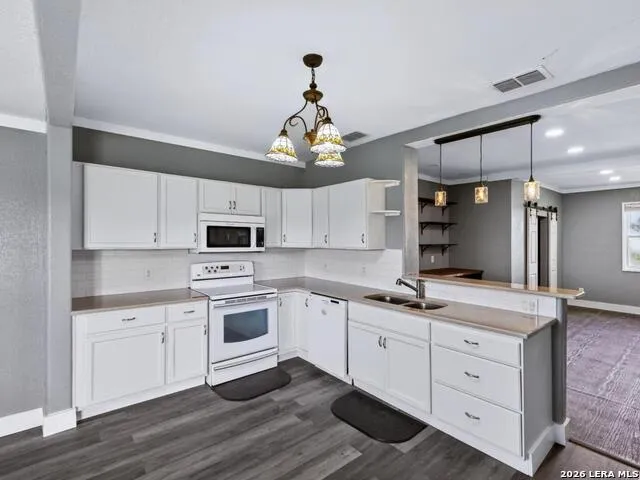 15637 KILOWATT RD Elmendorf, TX 78112