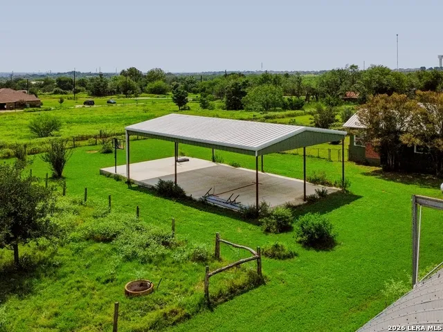 15637 KILOWATT RD Elmendorf, TX 78112