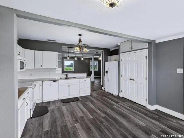 15637 KILOWATT RD Elmendorf, TX 78112