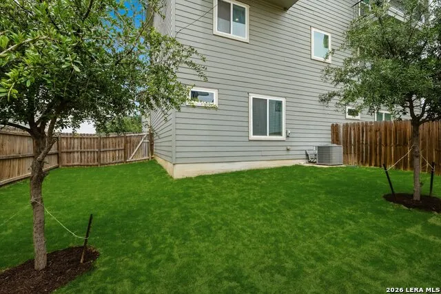614 Errol Unit 501 San Antonio, TX 78216
