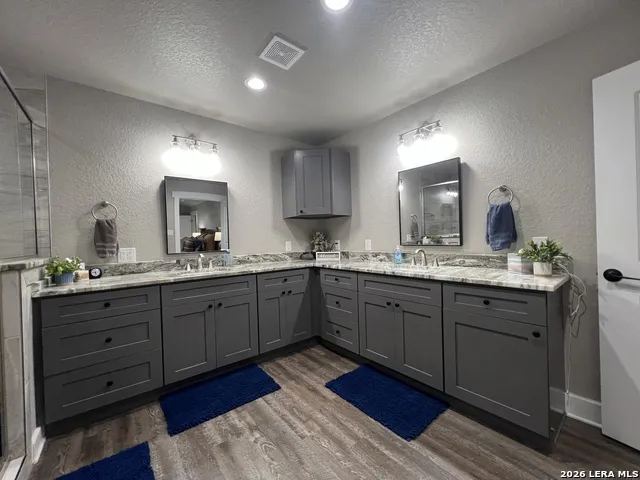 1797 US Highway 90 East Hondo, TX 78861
