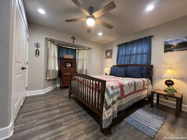 1797 US Highway 90 East Hondo, TX 78861