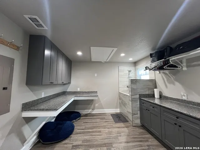 1797 US Highway 90 East Hondo, TX 78861