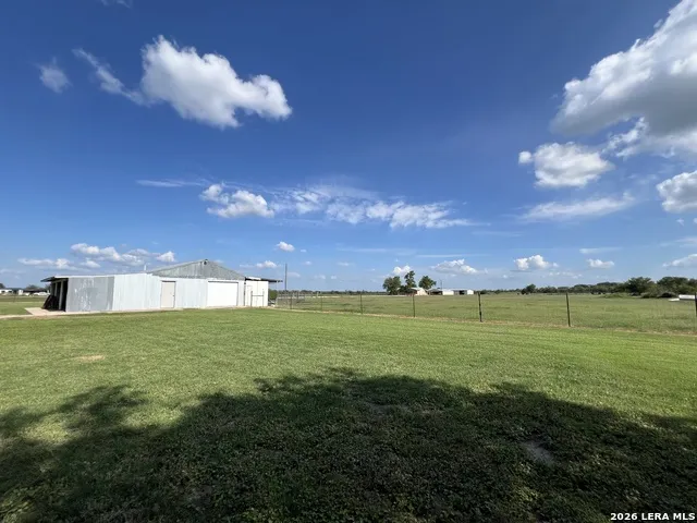 1797 US Highway 90 East Hondo, TX 78861