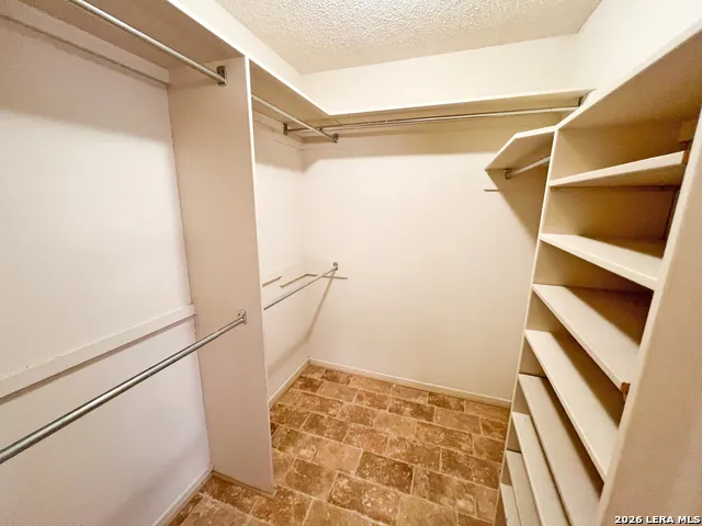 5809 WINTERHAVEN DR Windcrest, TX 78239