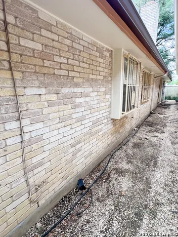 5809 WINTERHAVEN DR Windcrest, TX 78239