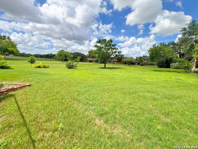5809 WINTERHAVEN DR Windcrest, TX 78239