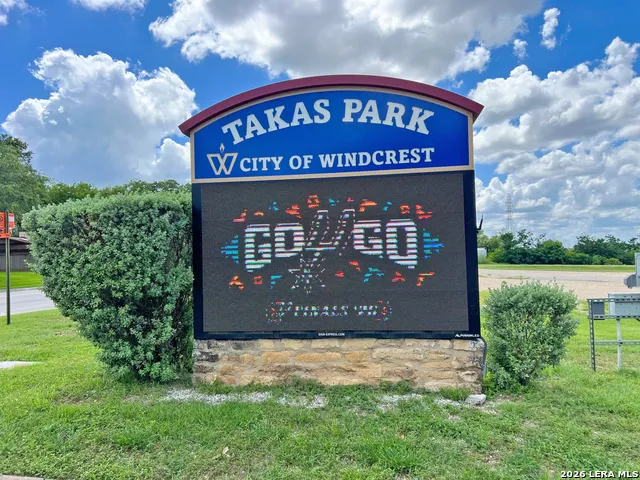 5809 WINTERHAVEN DR Windcrest, TX 78239