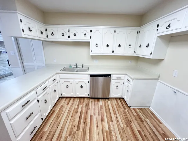5809 WINTERHAVEN DR Windcrest, TX 78239