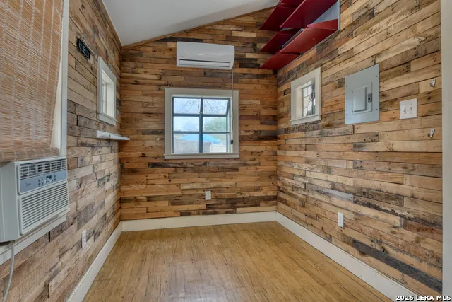 529 Mason St San Antonio, TX 78208
