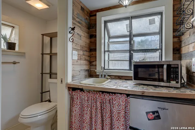 529 Mason St San Antonio, TX 78208