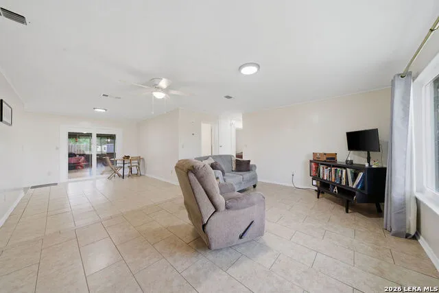 365 HIGHWAY 95 S Elgin, TX 78621
