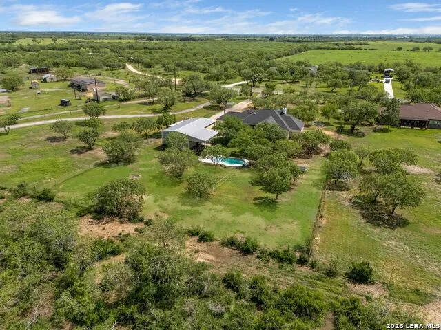 209 Gentle Breeze Floresville, TX 78114