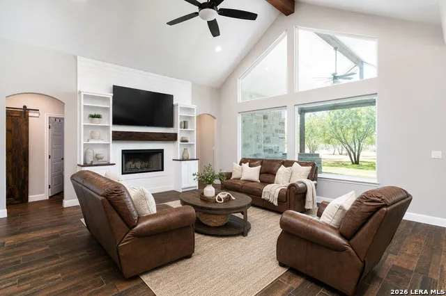 209 Gentle Breeze Floresville, TX 78114
