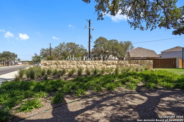 13640 HELTON PASS St Hedwig, TX 78152