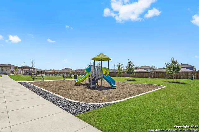 13640 HELTON PASS St Hedwig, TX 78152