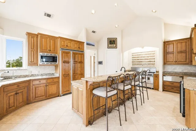 107 Deerwood Drive Kerrville, TX 78028