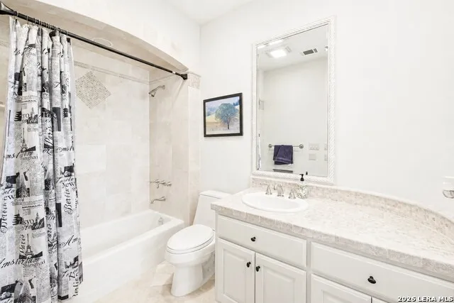 107 Deerwood Drive Kerrville, TX 78028