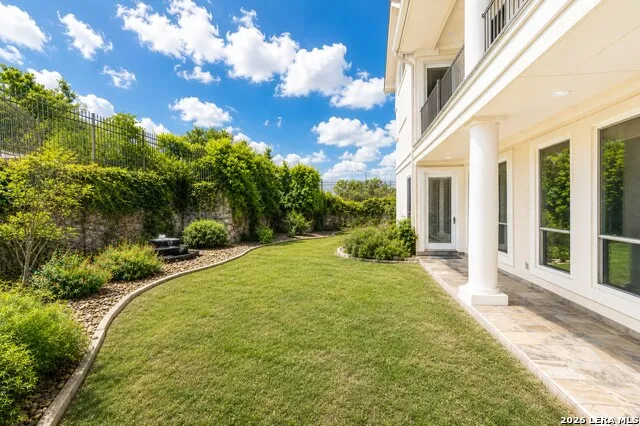 107 Deerwood Drive Kerrville, TX 78028