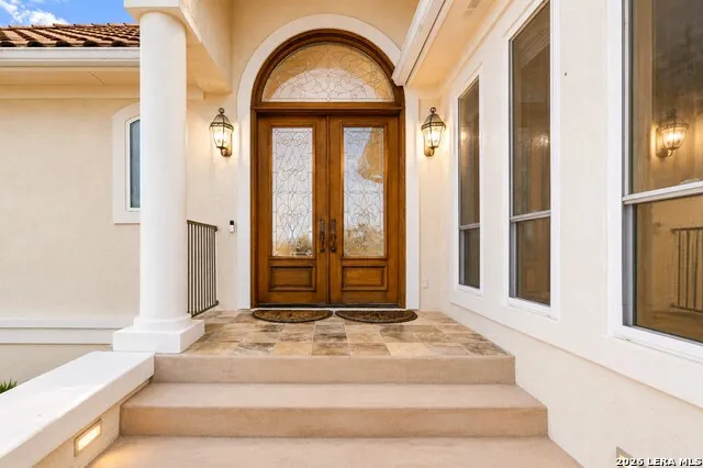 107 Deerwood Drive Kerrville, TX 78028