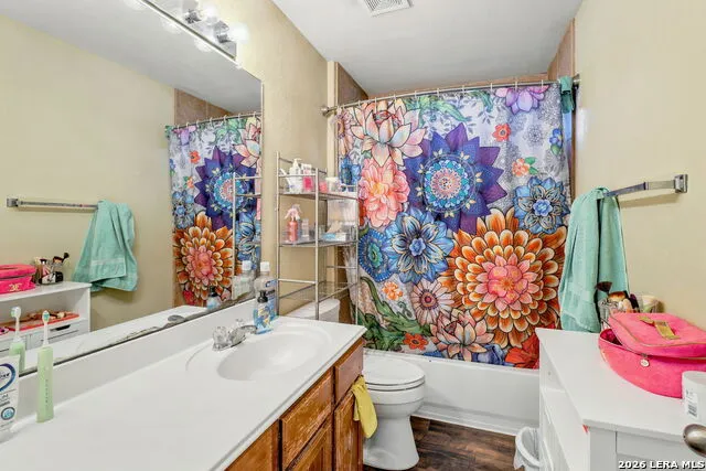 1006 Candlenut San Antonio, TX 78245