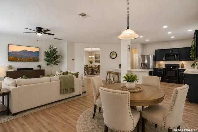 8114 COOPER ML San Antonio, TX 78255