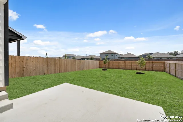 13632 Helton Pass St Hedwig, TX 78152
