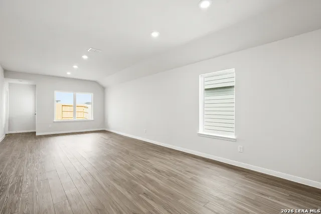 8547 Catnip Pass Elmendorf, TX 78112
