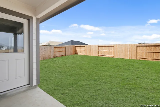 8547 Catnip Pass Elmendorf, TX 78112