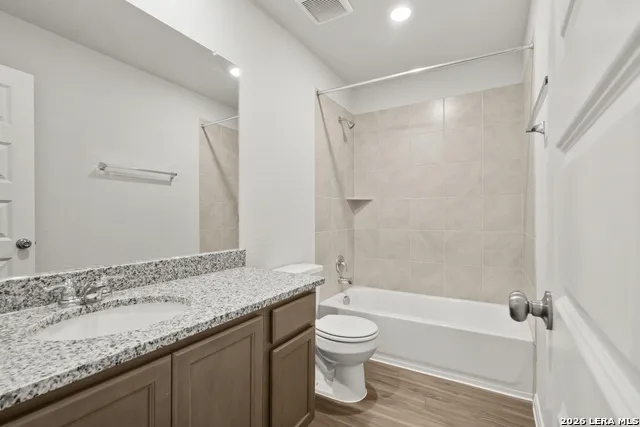13627 Helton Pass St Hedwig, TX 78152