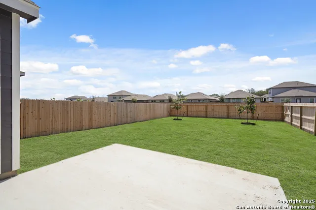 13620 Helton Pass St Hedwig, TX 78152