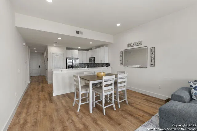1000 The Cape #10 Horseshoe Bay, TX 78657