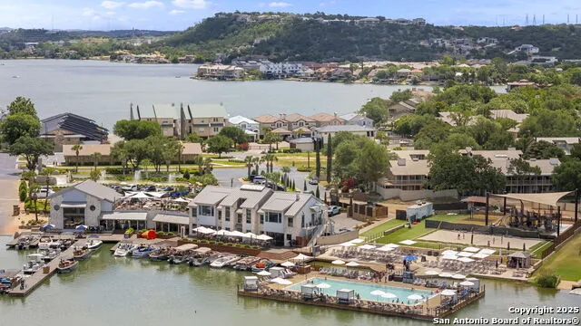 1000 The Cape #10 Horseshoe Bay, TX 78657