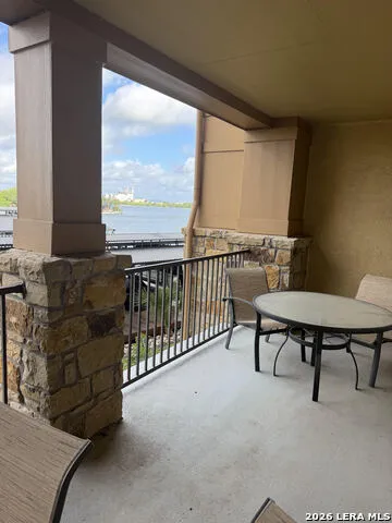 1000 The Cape #10 Horseshoe Bay, TX 78657