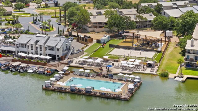 1000 The Cape #10 Horseshoe Bay, TX 78657