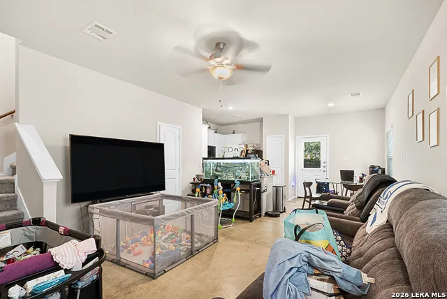 8635 KEY WINDY WAY Converse, TX 78109