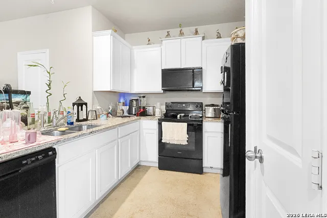 8635 KEY WINDY WAY Converse, TX 78109