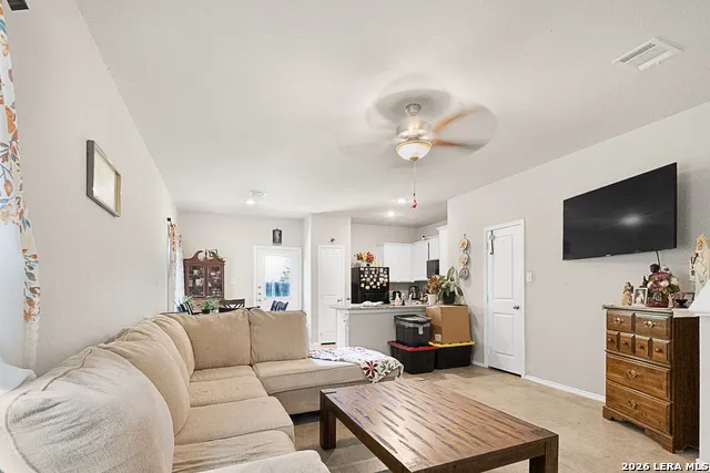 8635 KEY WINDY WAY Converse, TX 78109