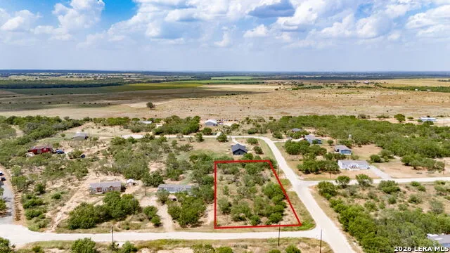 100 County Road 2669 Devine, TX 78016