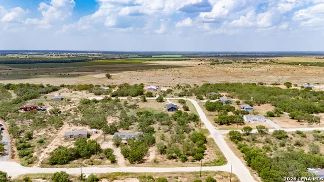 100 County Road 2669 Devine, TX 78016
