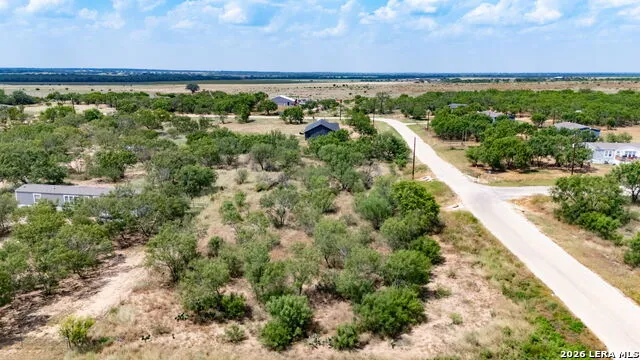 100 County Road 2669 Devine, TX 78016