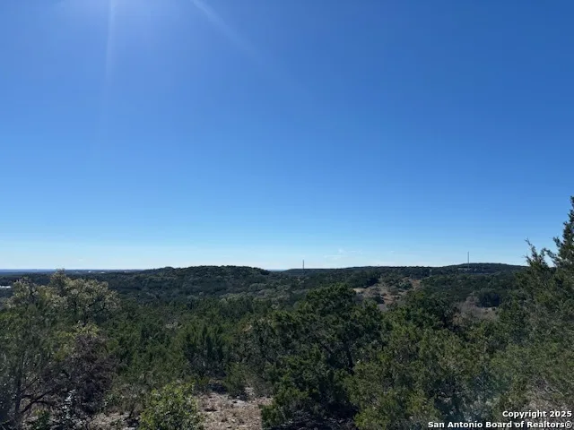 13845 WALNUT RIDGE Helotes, TX 78023