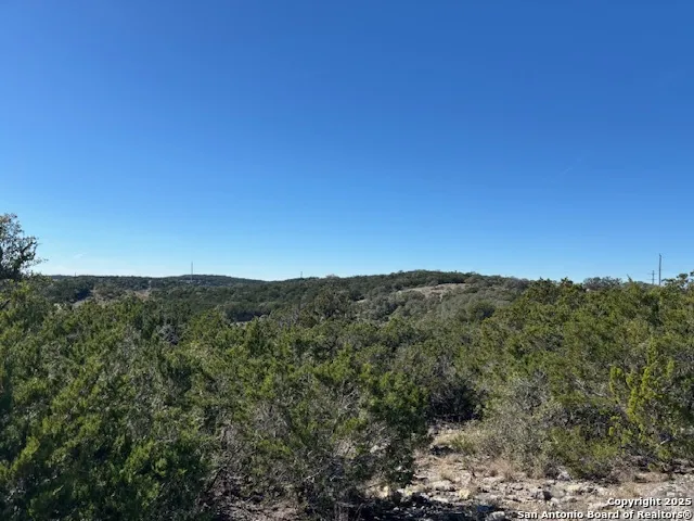 13845 WALNUT RIDGE Helotes, TX 78023