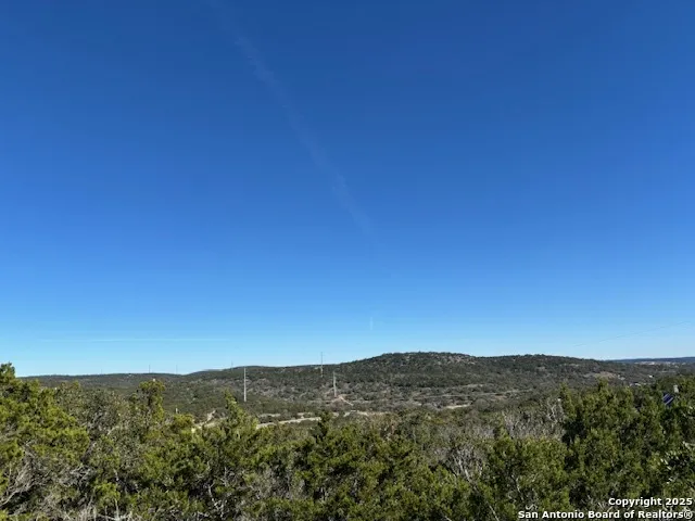 13845 WALNUT RIDGE Helotes, TX 78023