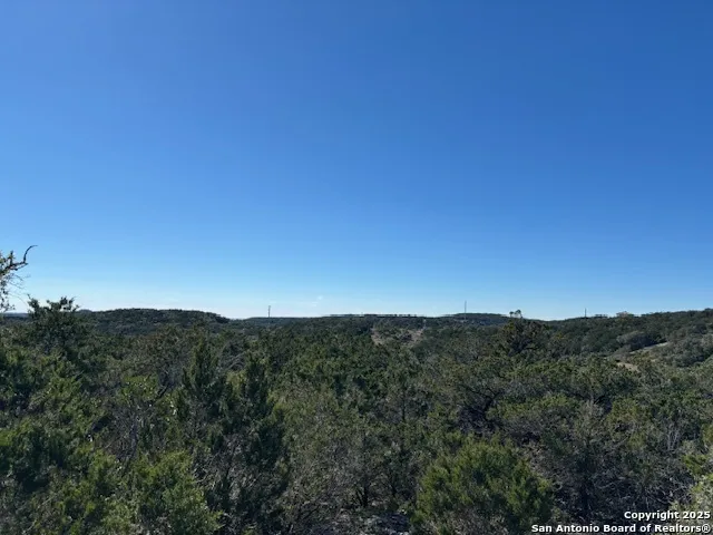 13845 WALNUT RIDGE Helotes, TX 78023