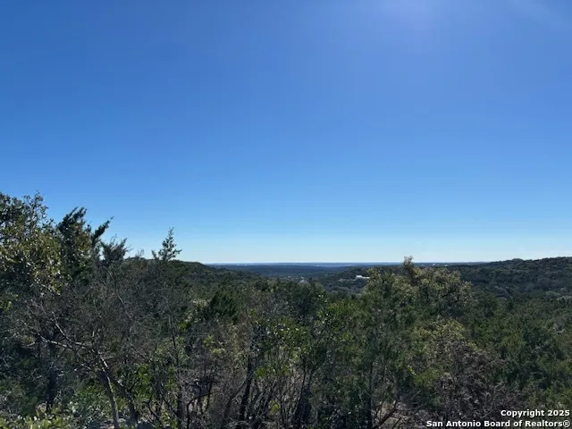 13845 WALNUT RIDGE Helotes, TX 78023