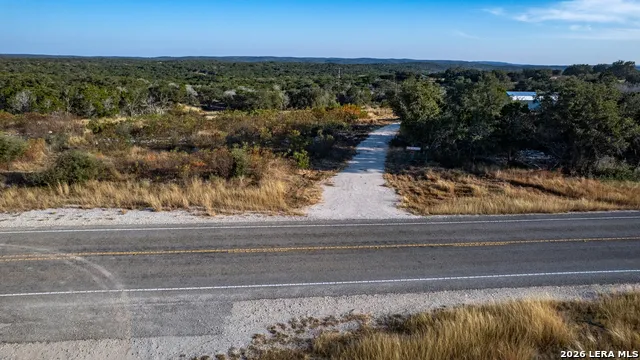 10581 W Ranch Road 337 Camp Wood, TX 78833